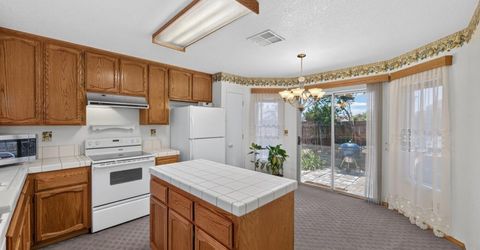 8024 Deer Lake Dr, Sacramento, CA 95823 Photo