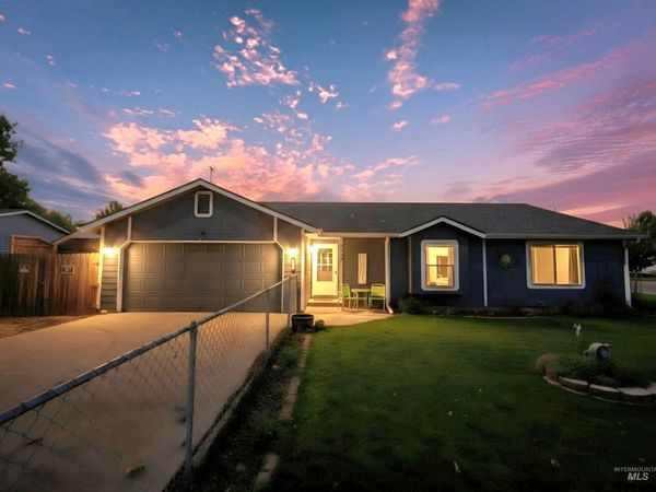123 S Campbell Ave, Middleton, ID 83644