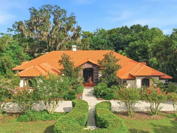 9813 LAKE GEORGIA DRIVE , ORLANDO, FL 32817