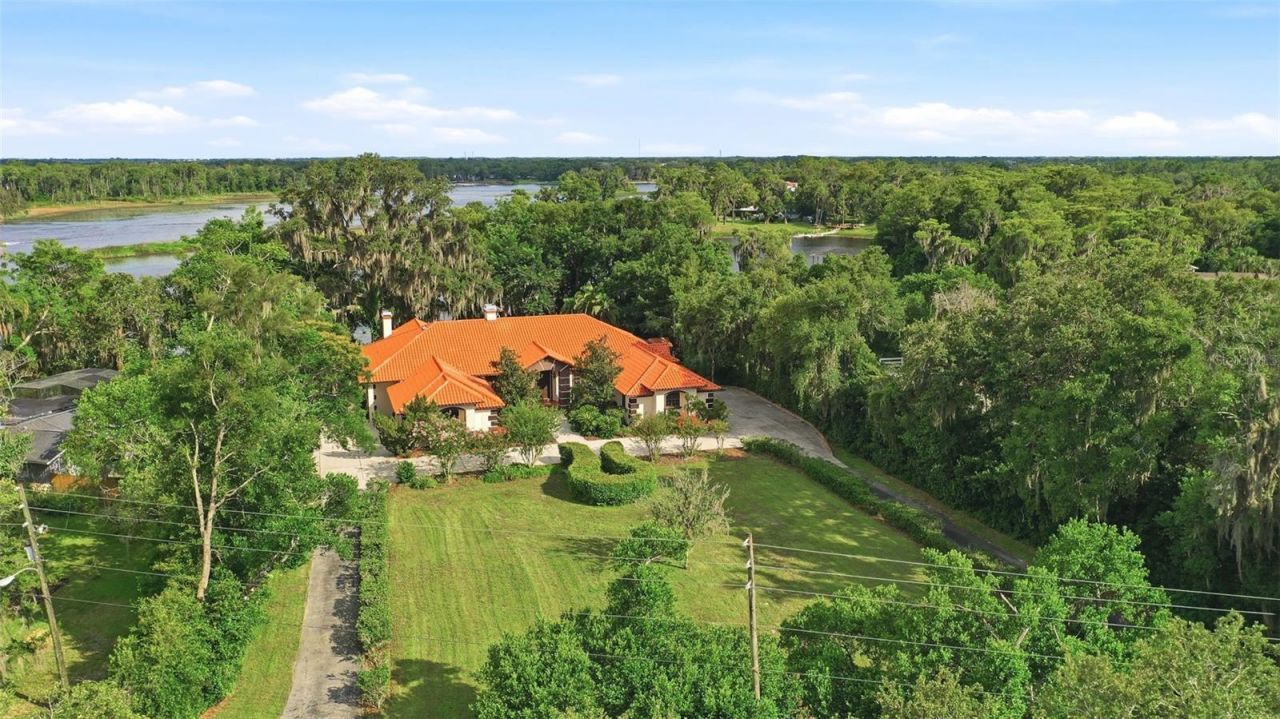 9813 Lake Georgia Drive, Orlando, FL 32817 Photo