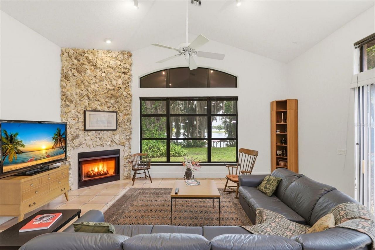 9813 Lake Georgia Drive, Orlando, FL 32817 Photo