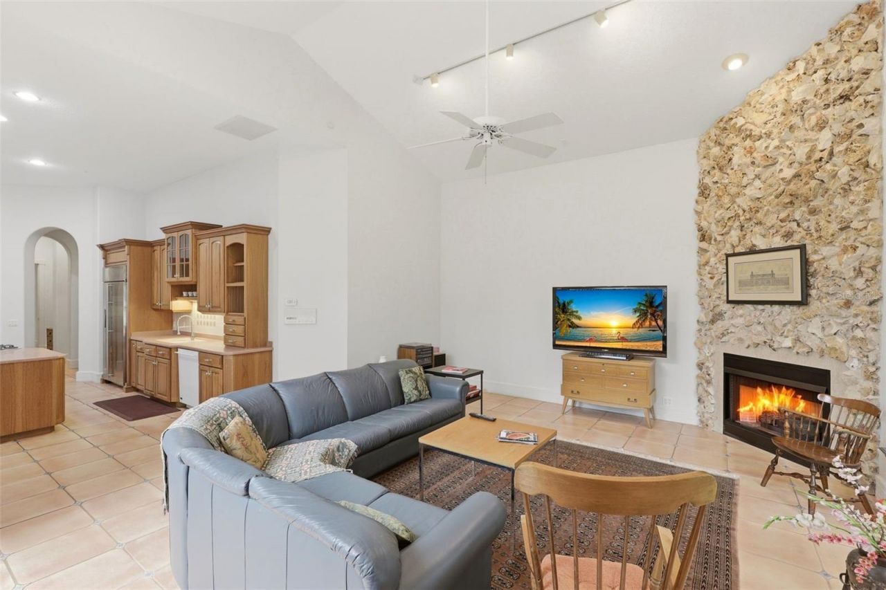 9813 Lake Georgia Drive, Orlando, FL 32817 Photo