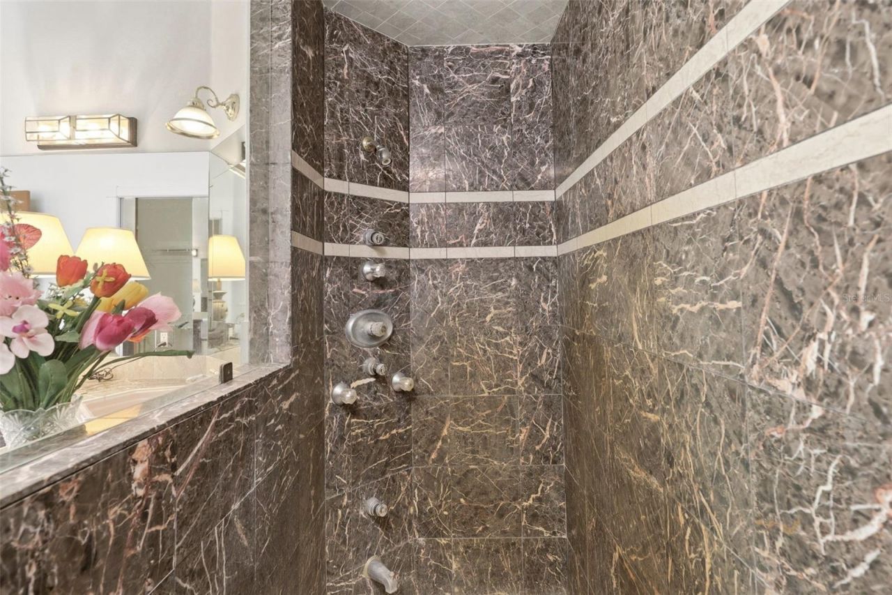 9813 Lake Georgia Drive, Orlando, FL 32817 Photo