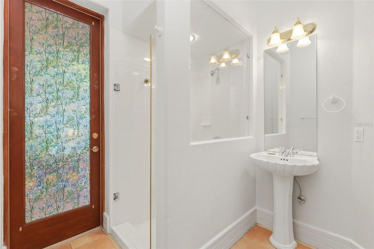 9813 Lake Georgia Drive, Orlando, FL 32817 Photo