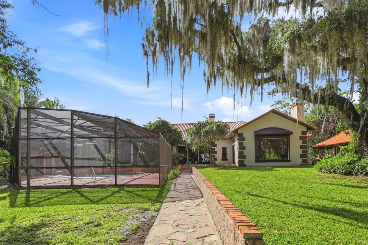 9813 Lake Georgia Drive, Orlando, FL 32817 Photo