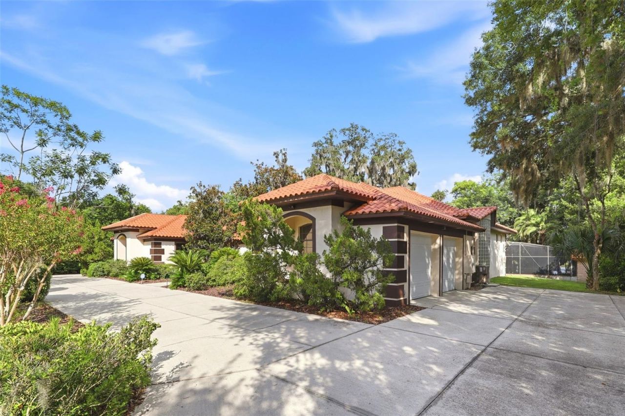 9813 Lake Georgia Drive, Orlando, FL 32817 Photo