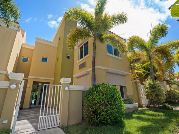 90 CANDELERO DRIVE , Unit 62, HUMACAO, PR 00791