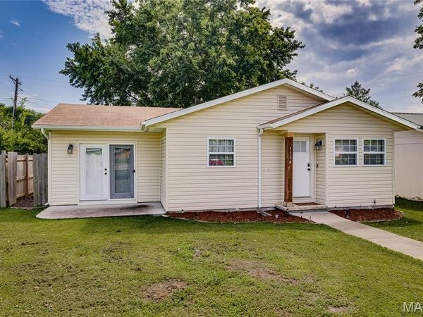 1134 Spruce Street , Bismarck, MO 63624