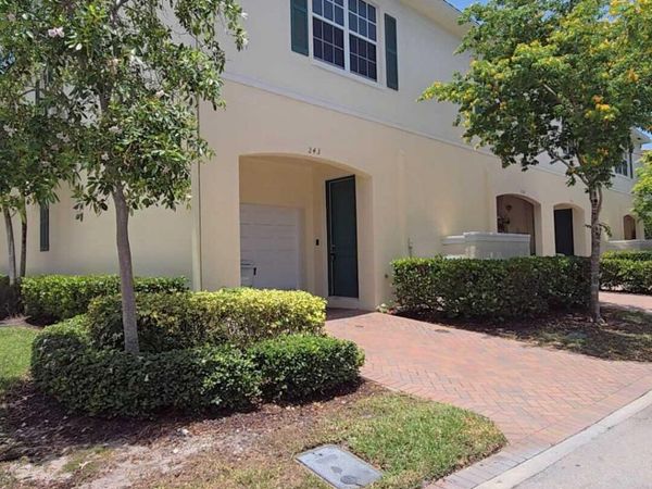 243 SW 7th Court, Unit 243, Pompano Beach, FL 33060