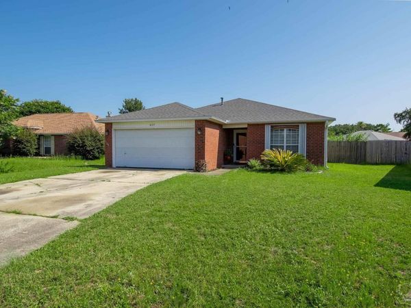 627 Batten Blvd, Pensacola, FL 32507