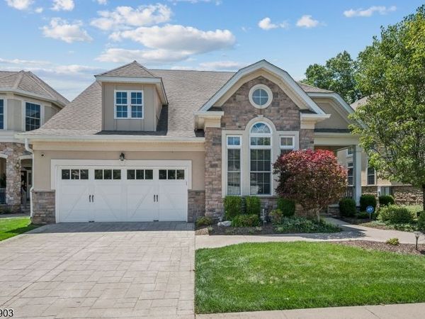 10 JOHNS DRIVE, Warren, NJ 07059