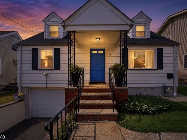 128 Livingston Rd, Linden, NJ 07036
