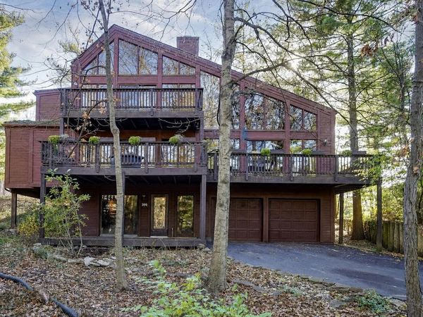 399 Hickory Lane, Westerville, OH 43081