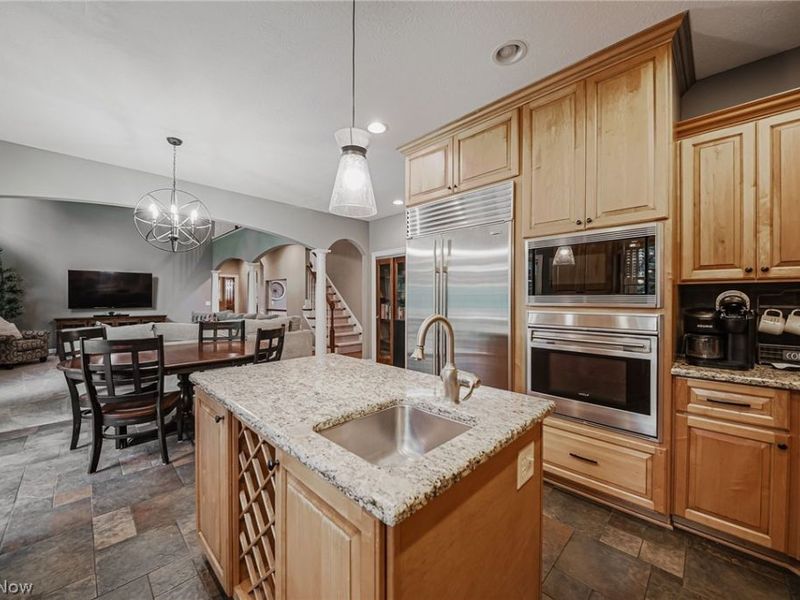 985 W Martin Avenue, Amherst, OH 44001 Photo 18