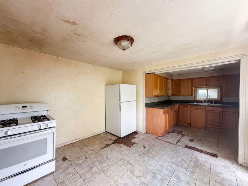 2670 Fern Avenue, Columbus, OH 43211 Photo 10