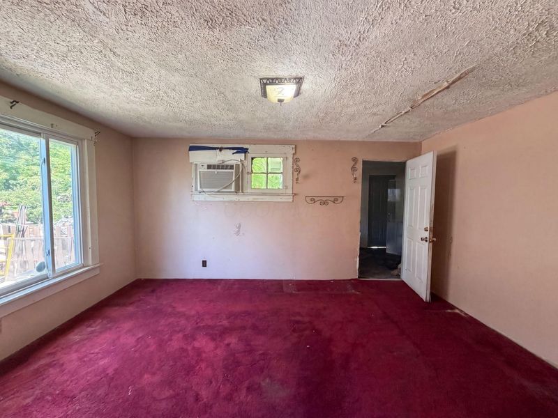 2670 Fern Avenue, Columbus, OH 43211 Photo 7
