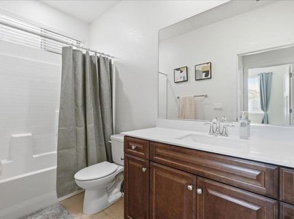 9327 Wild Lilac Cir, Sacramento, CA 95829 Photo