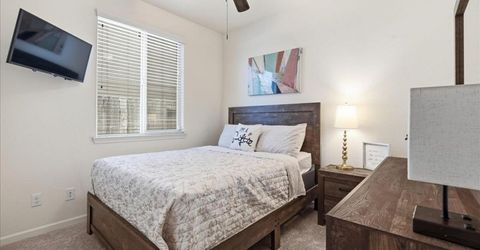 9327 Wild Lilac Cir, Sacramento, CA 95829 Photo