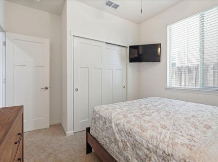 9327 Wild Lilac Cir, Sacramento, CA 95829 Photo