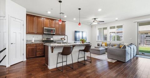 9327 Wild Lilac Cir, Sacramento, CA 95829 Photo