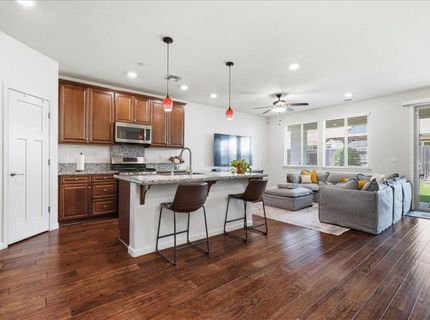 9327 Wild Lilac Cir, Sacramento, CA 95829 Photo