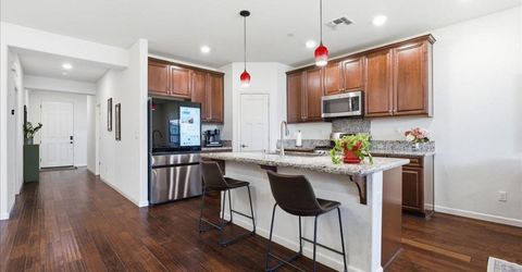 9327 Wild Lilac Cir, Sacramento, CA 95829 Photo
