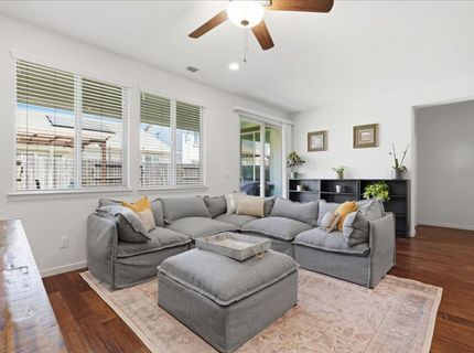 9327 Wild Lilac Cir, Sacramento, CA 95829 Photo
