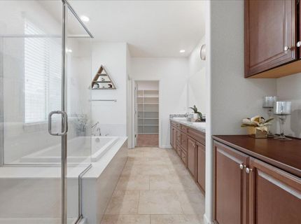 9327 Wild Lilac Cir, Sacramento, CA 95829 Photo