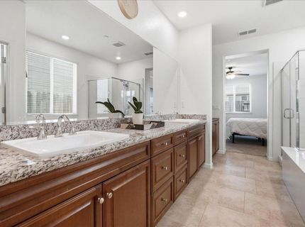 9327 Wild Lilac Cir, Sacramento, CA 95829 Photo