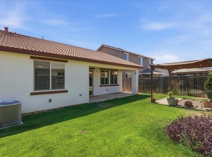 9327 Wild Lilac Cir, Sacramento, CA 95829 Photo