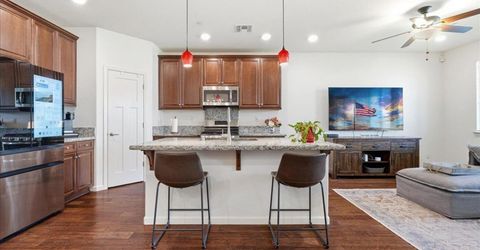 9327 Wild Lilac Cir, Sacramento, CA 95829 Photo