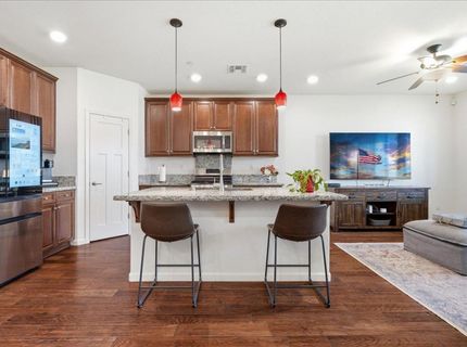 9327 Wild Lilac Cir, Sacramento, CA 95829 Photo
