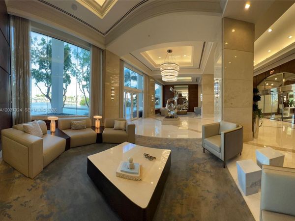 7000 Island Blvd , Unit 2407, Aventura, FL 33160