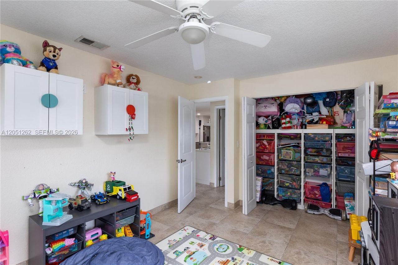 2400 NW 103rd Ave , Pembroke Pines, FL 33026 Photo