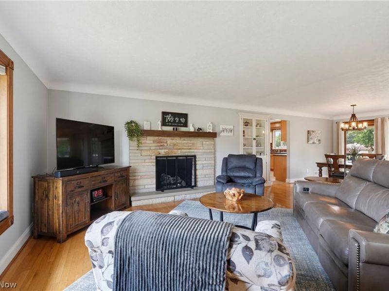 855 Nemet Drive, Seven Hills, OH 44131 Photo 5