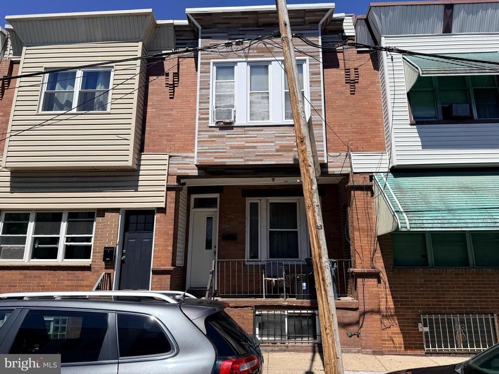 2204 S Bonsall Street, Philadelphia, PA 19145 Main Photo