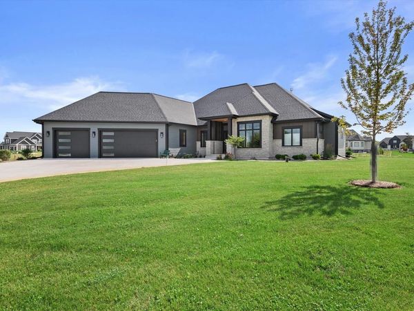 4077 Hawthorn Farm COURT, Nashotah, WI 53058
