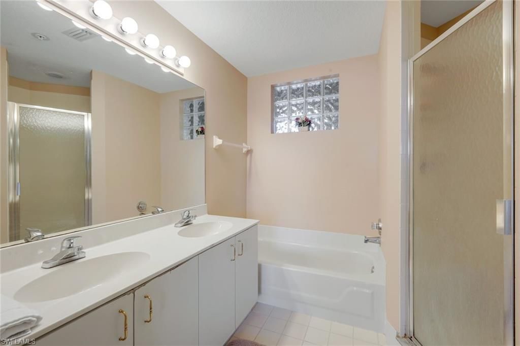 6384 Huntington Lakes Cir, Unit 103, Naples, FL 34119 Photo