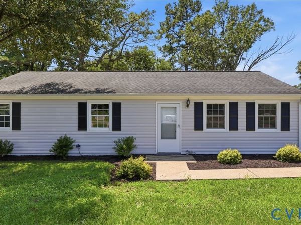3702 Settlers Lane , Hopewell, VA 23860