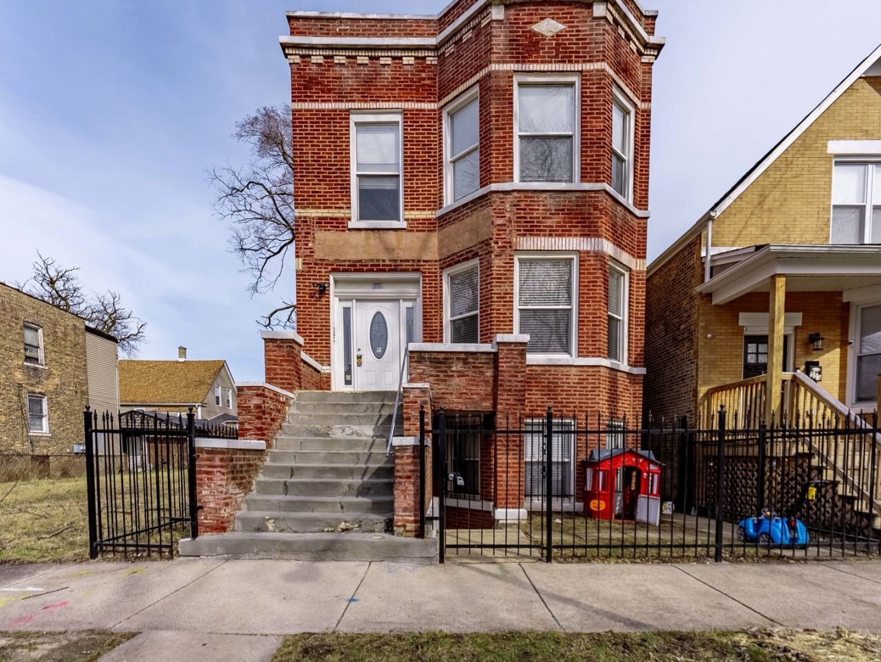 555 N Lawler Avenue, Unit 1, Chicago, IL 60644 Main Photo