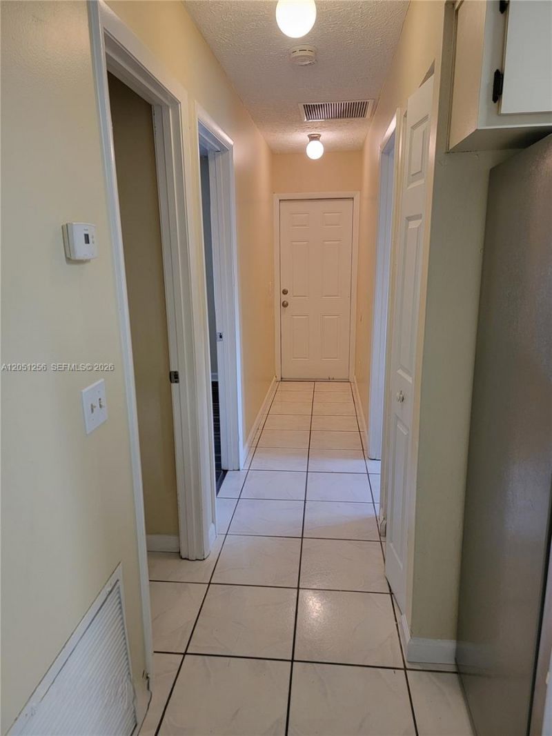 307 S Ocean Dr, Unit B, Fort Pierce, FL 34949 Photo