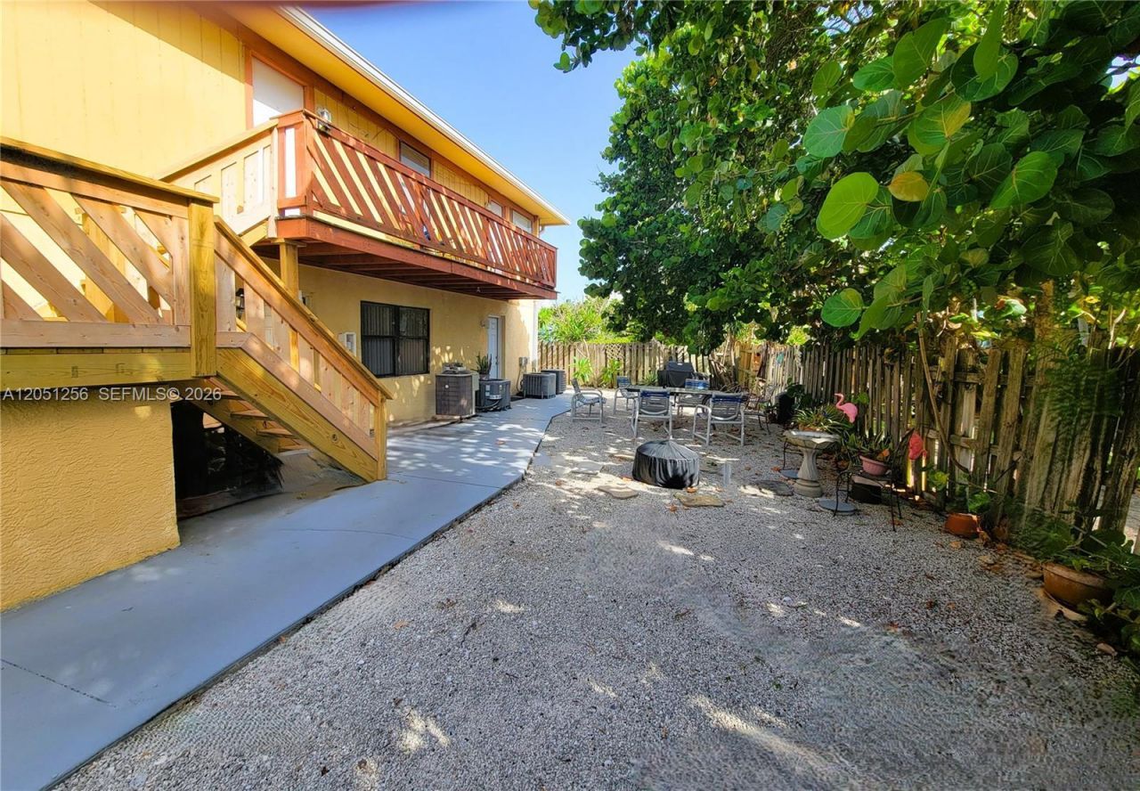 307 S Ocean Dr, Unit B, Fort Pierce, FL 34949 Photo