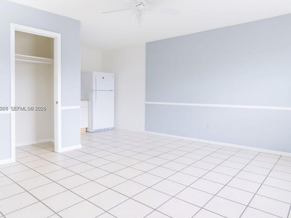 2151 NW 7th St , Unit 9, Fort Lauderdale, FL 33311