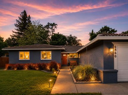 6860 Pocket Rd, Sacramento, CA 95831 Photo