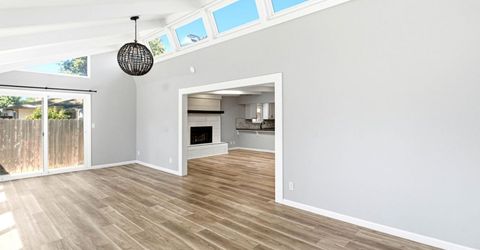 6860 Pocket Rd, Sacramento, CA 95831 Photo