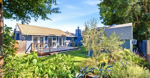 6860 Pocket Rd, Sacramento, CA 95831 Photo