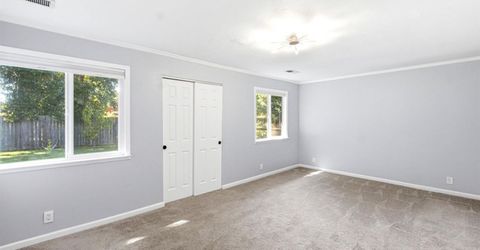 6860 Pocket Rd, Sacramento, CA 95831 Photo