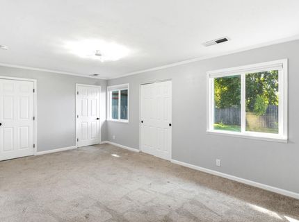 6860 Pocket Rd, Sacramento, CA 95831 Photo