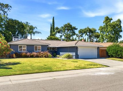 6860 Pocket Rd, Sacramento, CA 95831 Photo