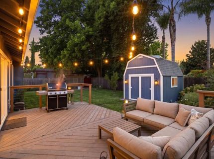 6860 Pocket Rd, Sacramento, CA 95831 Photo
